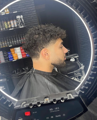 AF1QipMAmFhGKvJlb Hut6XyzXOdZXatdFHbNMpx4qF w408 h504 k no