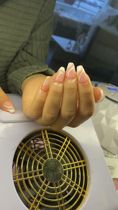 AF1QipMx96bMUh1AoAksS2GxGpWHG0OJHgWcEimyUVHWw408 h725 k no