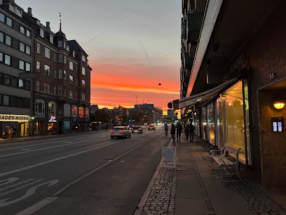 Stylish Salon - København 1 AF1QipMzMvzl0TnIjN373ZGe0s1 Ie g7EY2BsM31iFdw408 h306 k no