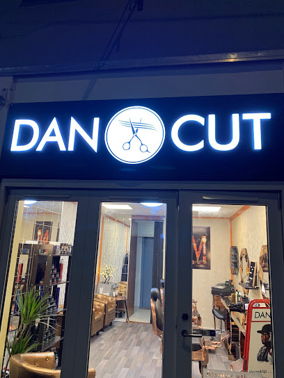 Dan cut - Helsingør 1 AF1QipN2dlbW5LMSHdT2D MTkxZZIM9vrJVKPsim07aqw408 h544 k no