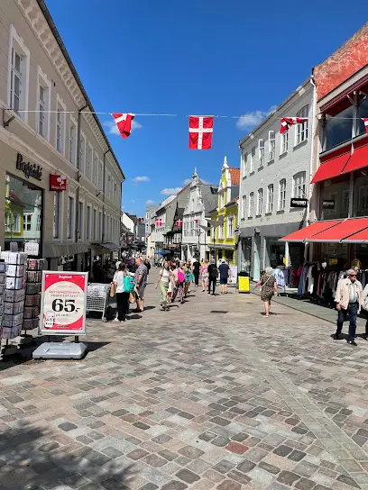 Foldegade Metteschmidt - Vejle 1 AF1QipN3T9W8bHv8 39 d enGTj9RYySkM fGgPAuYCGw408 h544 k no