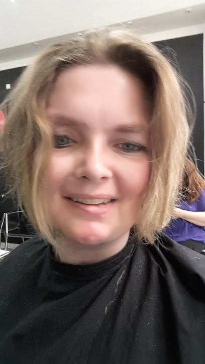 SALON HAIRSTYLE - Aalborg 1 AF1QipN NwmPT6snzfgq1HKoOBQI soqKNhd7R1o7jOkw408 h725 k no