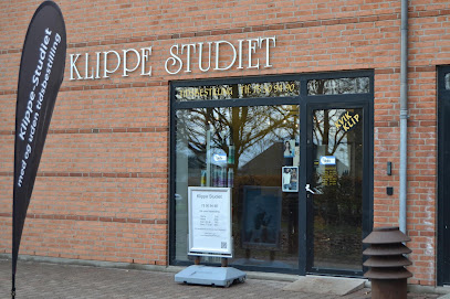 AF1QipNj4q8Jwg9ukhUSSnpiadfmhXOs1yeMi7wejuuNw408 h271 k no