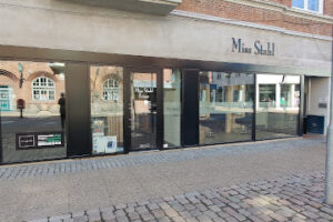 Miss Stahl – Din frisør og Kosmetolog i Hjørring – Hjørring