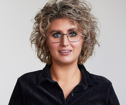 Katja Ø - Herning 1 AF1QipO1dqdNkt7Cj9QheReziDudQGyNn TwUOCkNkAvw408 h340 k no