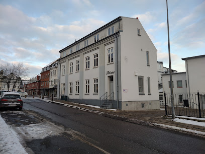 AF1QipO3EZrpH2anrNfiZyqVhTdJ8OU2oPqEZz9VKWyMw408 h306 k no