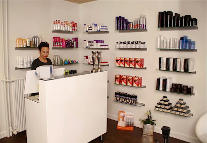 Salon Ritz - Bogense 1 AF1QipOBAxYHgkArJZfk7GmPOb8G3kd Ac5CwmxqpSYkw408 h281 k no