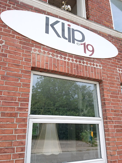 Klip19 - Grevinge 1 AF1QipOWwsJERKOgE2HStB7setnE49dfQhcT wrMvSILw408 h544 k no