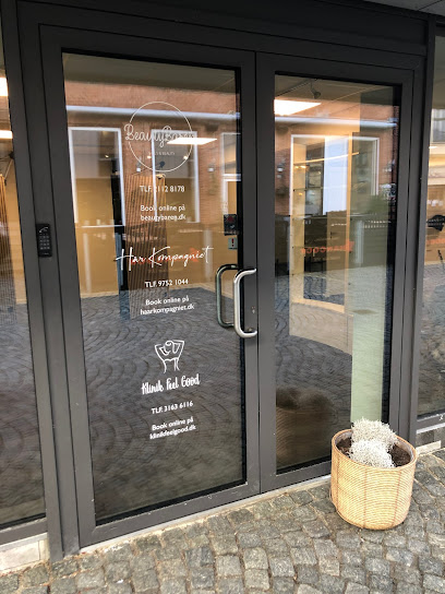 AF1QipP8ZpdE Oup4o4HtVX2siHCr5QT7MhJpr15OsL3w408 h544 k no