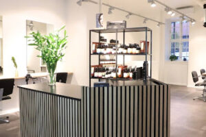 LYNGAA – Dame og Herrefrisør – Odense
