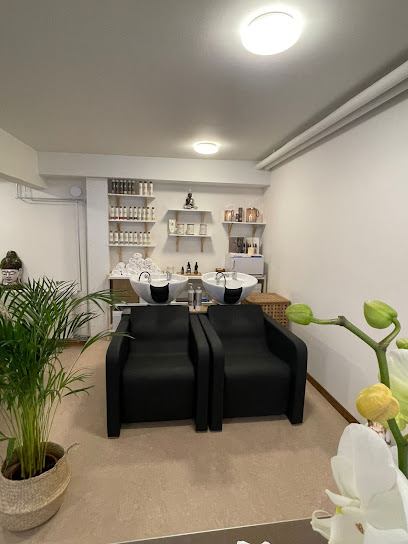 Natural Beauty Boutique - Esbjerg 1 AF1QipPAX LeszyxtRaTF NEJNYKky9GEREhhf GCux7w408 h544 k no