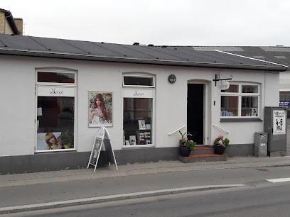 AF1QipPDpyDYIl UJIsdm2Ydzh l8Za2IGglzHnm28cw408 h306 k no