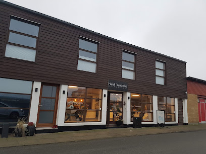 Heidi Vendelbo Hairdresser - Hirtshals 1 AF1QipPEh19X fWu8O3G7034TLdnf3PRSHFsCs4Sr5K w408 h306 k no