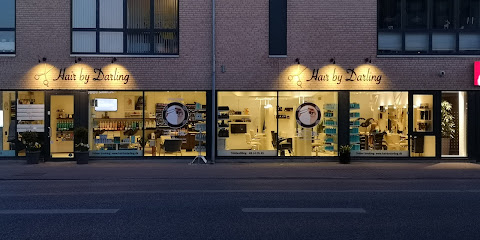 Hair by Darling - Lillerød 1 AF1QipPfZ3UHrE2h53iEgrCCT0U04zlNBhuOl1VpGuLgw480 h240 k no