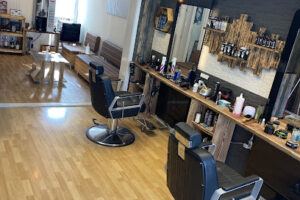 Salon Sevilla /Renas .E – Pandrup