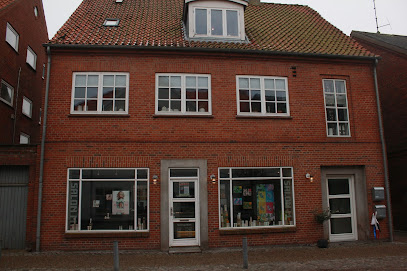 Salon M - Skærbæk 1 AF1QipPxVQJSvIZijIkm26MUk84bd2p0hwcT iD9w Ulw408 h271 k no